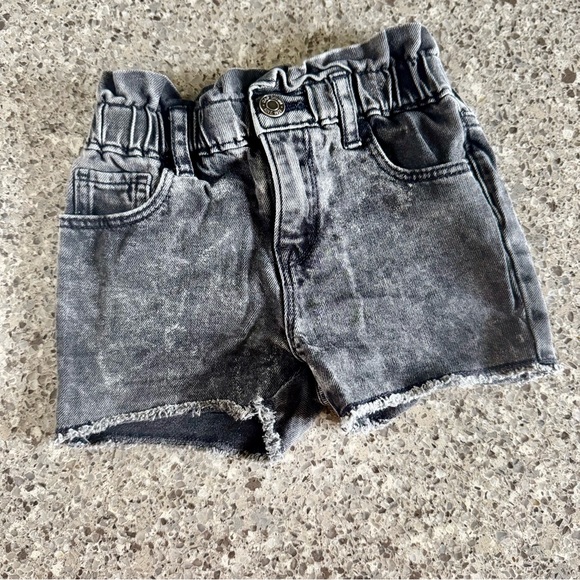 GAP Other - GAP l Girl’s Washed Black Denim Shorts l Size:4